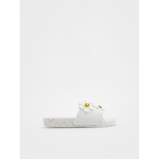 Klapki dziecięce Reserved 