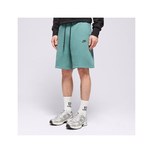 NIKE SZORTY TECH FLEECE Nike L Sizeer