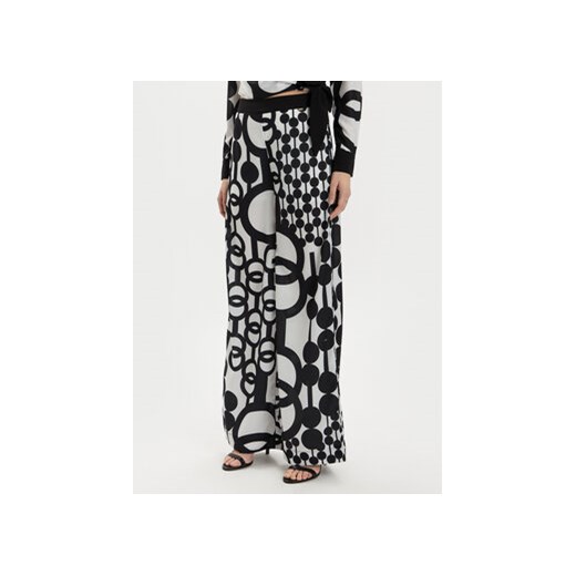 Gaudi Spodnie materiałowe 411FD25010 Czarny Relaxed Fit ze sklepu MODIVO w kategorii Spodnie damskie - zdjęcie 171453762