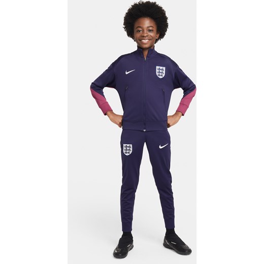 Dzianinowy dres piłkarski dla dużych dzieci Nike Dri-FIT Anglia Strike - Fiolet ze sklepu Nike poland w kategorii Dresy chłopięce - zdjęcie 171502324