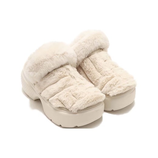 Crocs Chodaki &quot;Stomp Lined&quot; w kolorze beżowym ze sklepu Limango Polska w kategorii Klapki damskie - zdjęcie 171505441
