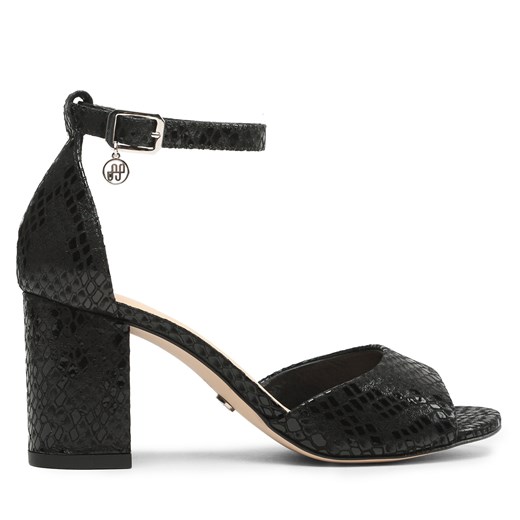 Sandały Solo Femme 82438-34-P26/000-07-00 Czarny ze sklepu eobuwie.pl w kategorii Sandały damskie - zdjęcie 171510202