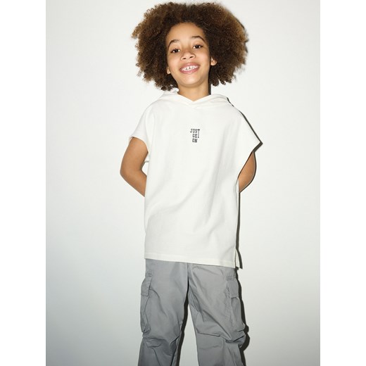 Reserved - T-shirt oversize z kapturem - złamana biel ze sklepu Reserved w kategorii T-shirty chłopięce - zdjęcie 171513122