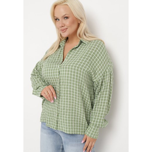 Zielona Bawełniana Koszula z Długim Rękawem i Trójkątnym Dekoltem Zapinana na Guziki Tesapaula ze sklepu Born2be Odzież w kategorii Koszule damskie - zdjęcie 171514123