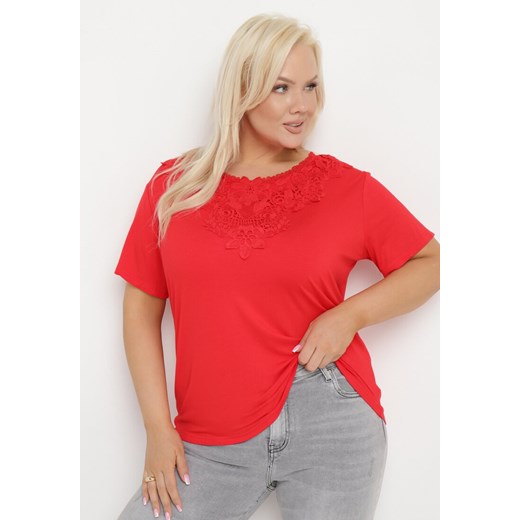 Czerwony Klasyczny T-shirt z Koronką przy Dekolcie Fioma L Born2be Odzież wyprzedaż