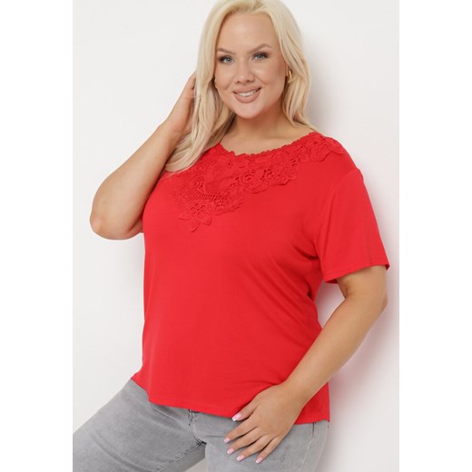 Czerwony Klasyczny T-shirt z Koronką przy Dekolcie Fioma XL wyprzedaż Born2be Odzież