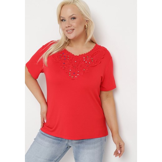 Czerwony T-shirt Koszulka z Krótkim Rękawem z Dekoltem Ozdobionym Koronką i Cyrkoniami Lovita ze sklepu Born2be Odzież w kategorii Bluzki damskie - zdjęcie 171514534
