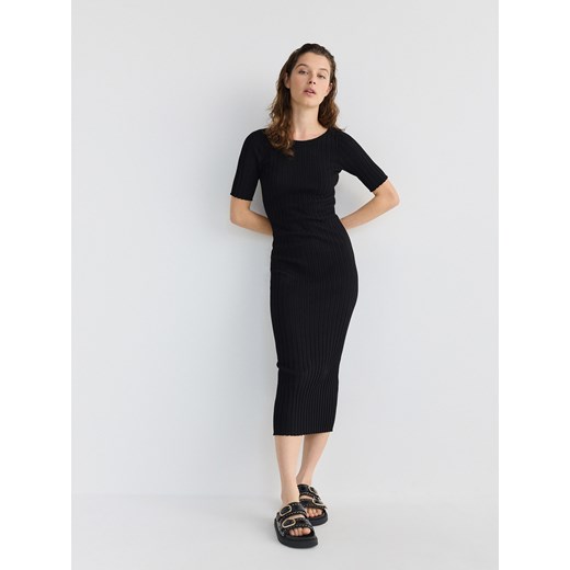 Reserved - Prążkowana sukienka midi - czarny ze sklepu Reserved w kategorii Sukienki - zdjęcie 171520650