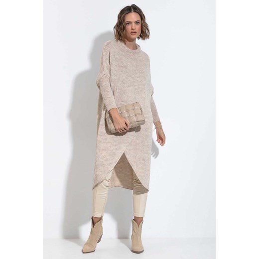 Długi sweter dzianinowy z rozcięciem - beżowy ze sklepu 5.10.15 w kategorii Swetry damskie - zdjęcie 171536923