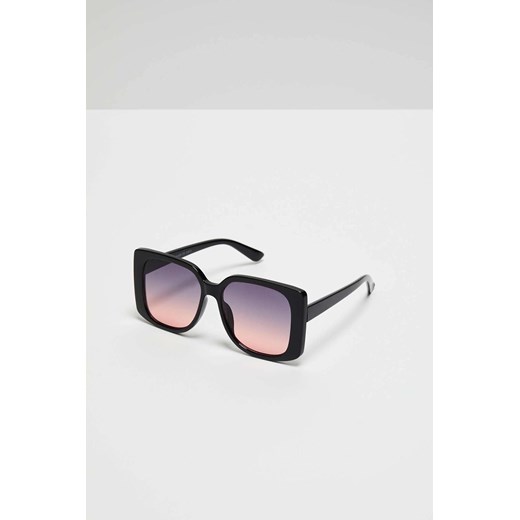 Okulary przeciwsłoneczne z prostokątnymi grubymi oprawkami one size 5.10.15