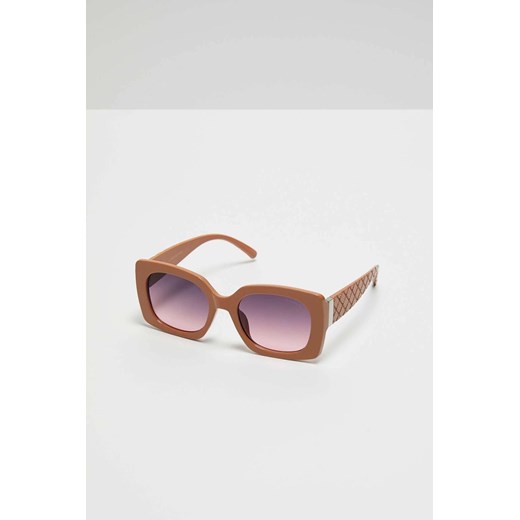 Okulary przeciwsłoneczne z grubymi oprawkami beżowe ze sklepu 5.10.15 w kategorii Okulary przeciwsłoneczne damskie - zdjęcie 171546104
