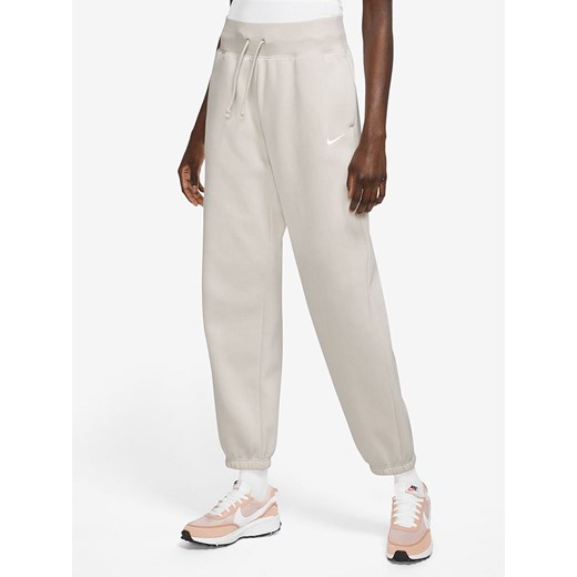 Nike Spodnie dresowe w kolorze białym ze sklepu Limango Polska w kategorii Spodnie damskie - zdjęcie 171550670