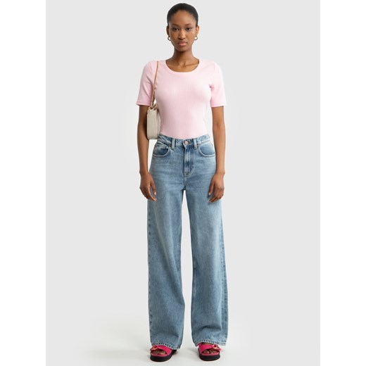 Koszulka damska o kroju slim w prążki różowa Astera 600 ze sklepu Big Star w kategorii Bluzki damskie - zdjęcie 171568973