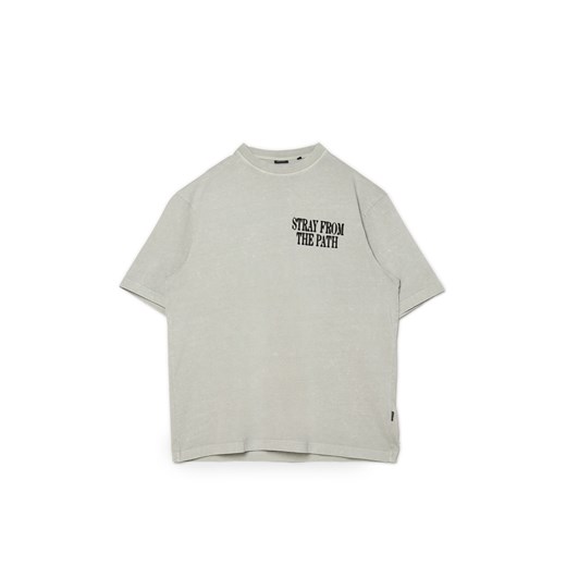 Cropp - Jasnoszary t-shirt z nadrukiem na plecach - jasny szary ze sklepu Cropp w kategorii T-shirty męskie - zdjęcie 171688472