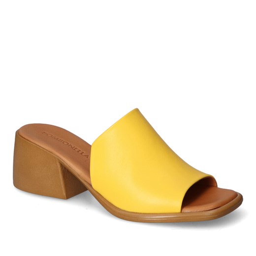 Klapki Bombonella 088-1073-M5-D/042 Żółte lico ze sklepu Arturo-obuwie w kategorii Klapki damskie - zdjęcie 171700522
