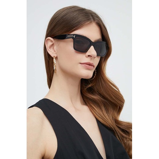 Tom Ford okulary przeciwsłoneczne damskie kolor czarny FT1085_5401A ze sklepu ANSWEAR.com w kategorii Okulary przeciwsłoneczne damskie - zdjęcie 171701333