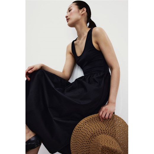 H & M - Sukienka z rozszerzanym dołem - Czarny ze sklepu H&M w kategorii Sukienki - zdjęcie 171703682