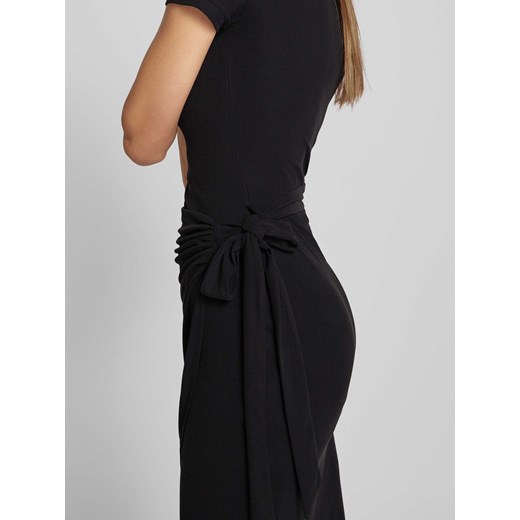 Sukienka mini z wiązanym detalem model ‘ELISEA’ Guess M Peek&Cloppenburg 