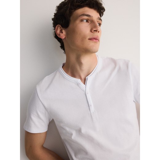 Reserved - T-shirt slim fit - biały ze sklepu Reserved w kategorii T-shirty męskie - zdjęcie 171831454