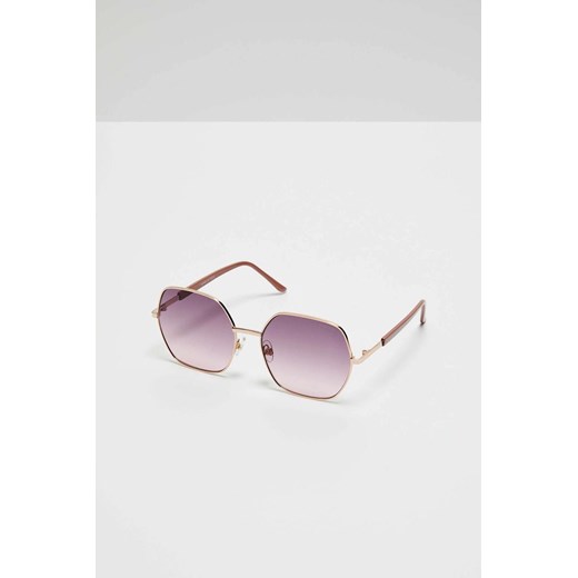 Okulary przeciw słoneczne z metalowymi oprawkami - różowe ze sklepu 5.10.15 w kategorii Okulary przeciwsłoneczne damskie - zdjęcie 171933154