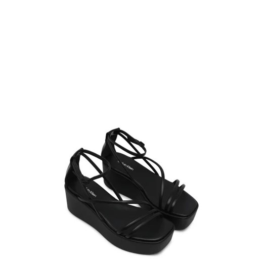 Sandały damskie Calvin Klein z klamrą czarne na platformie casualowe 