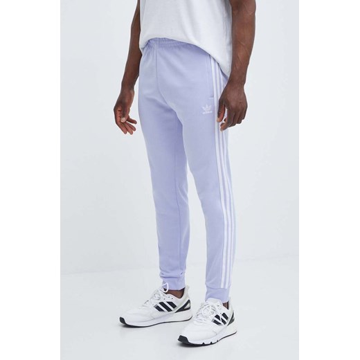 adidas Originals spodnie dresowe kolor fioletowy z aplikacją IR9879 ze sklepu PRM w kategorii Spodnie męskie - zdjęcie 171962664