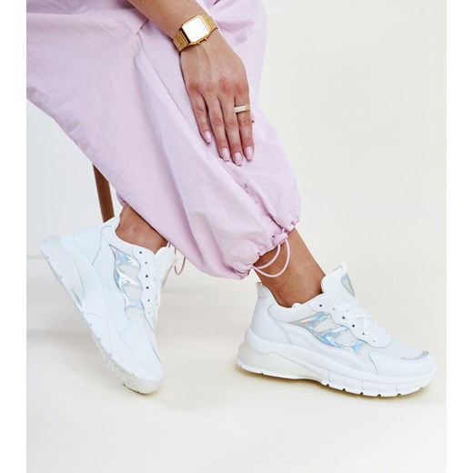 Białe sneakersy na grubej podeszwie Matea ze sklepu gemre w kategorii Buty sportowe damskie - zdjęcie 171977394