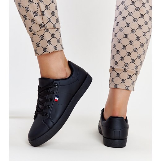 Czarne sneakersy eko skóra Gioya ze sklepu gemre w kategorii Trampki damskie - zdjęcie 171977414
