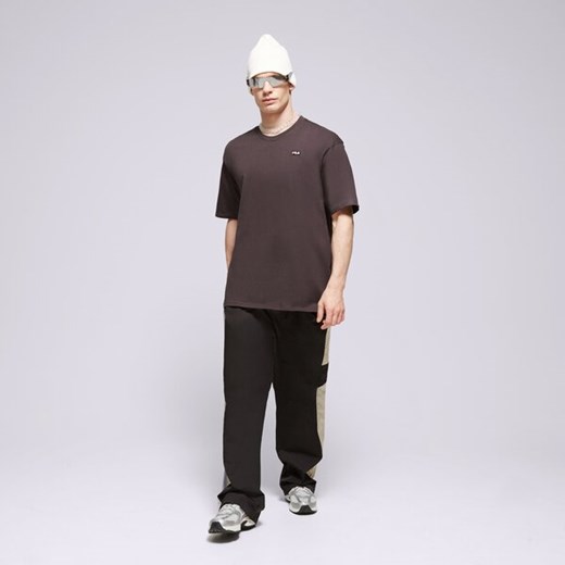 FILA T-SHIRT BADGE LOGO TEE Fila L Sizeer