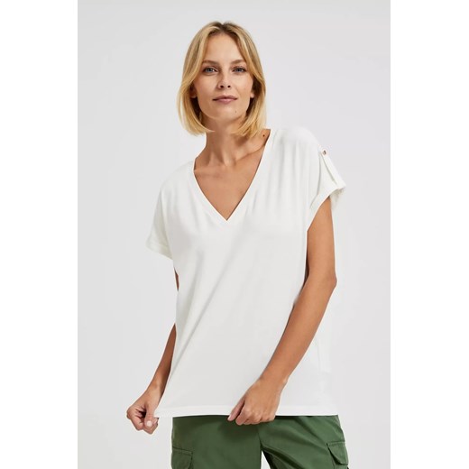 T-shirt z dekoltem w serek biały ze sklepu Moodo.pl w kategorii Bluzki damskie - zdjęcie 172000593