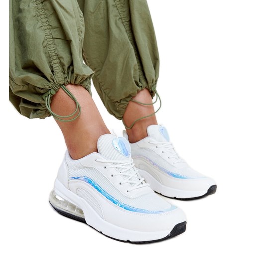 Białe sneakersy z hologramem Jelka ze sklepu ButyModne.pl w kategorii Buty sportowe damskie - zdjęcie 172025593