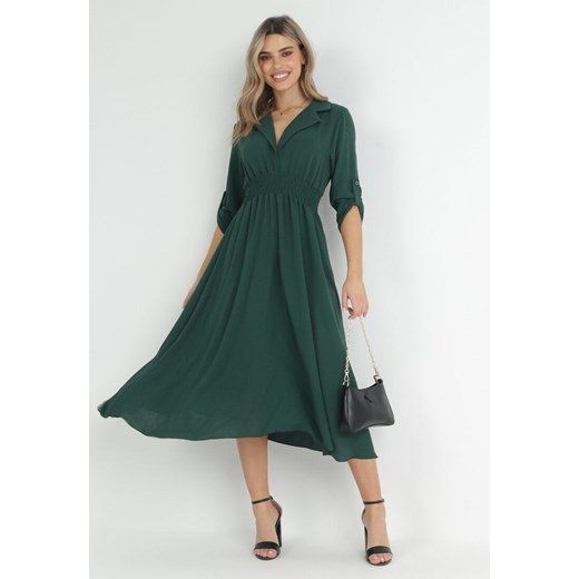 Zielona Sukienka z Kołnierzykiem i Marszczoną Gumką w Talii Zali ze sklepu Born2be Odzież w kategorii Sukienki - zdjęcie 172031210
