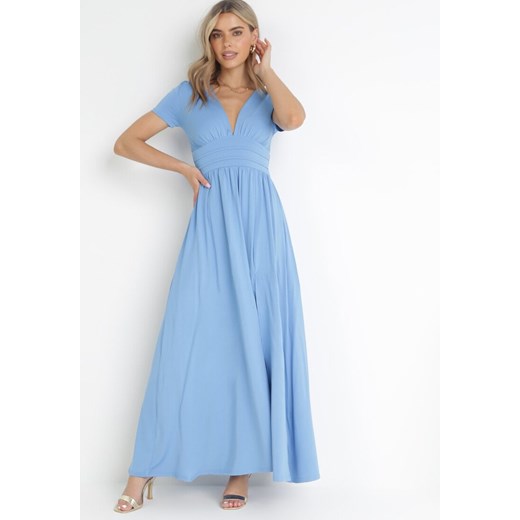 Jasnoniebieska Rozkloszowana Sukienka Maxi z Głębokim Dekoltem z Rozcięciem Wyla ze sklepu Born2be Odzież w kategorii Sukienki - zdjęcie 172032023
