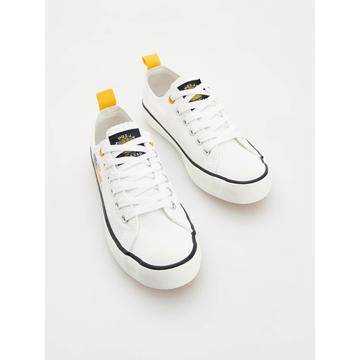 Trampki dziecięce Reserved na wiosnę 