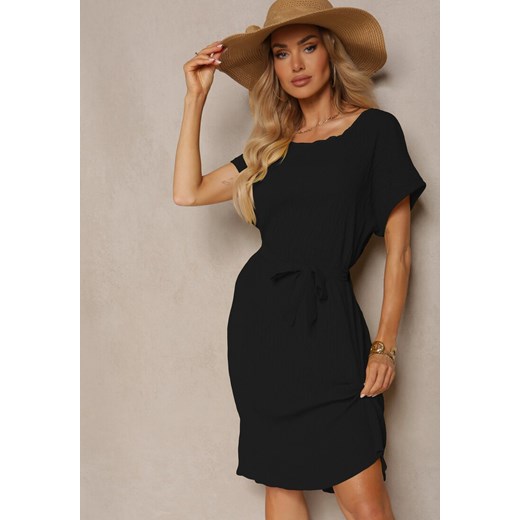 Czarna Sukienka o Pudełkowym Kroju i Paskiem w Talii Tiarina ze sklepu Renee odzież w kategorii Sukienki - zdjęcie 172051884