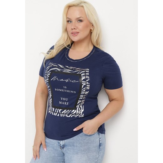 Granatowy Bawełniany T-shirt Koszulka z Krótkim Rękawem Ozdobiona Nadrukiem i Cyrkoniami Codara ze sklepu Born2be Odzież w kategorii Bluzki damskie - zdjęcie 172056123