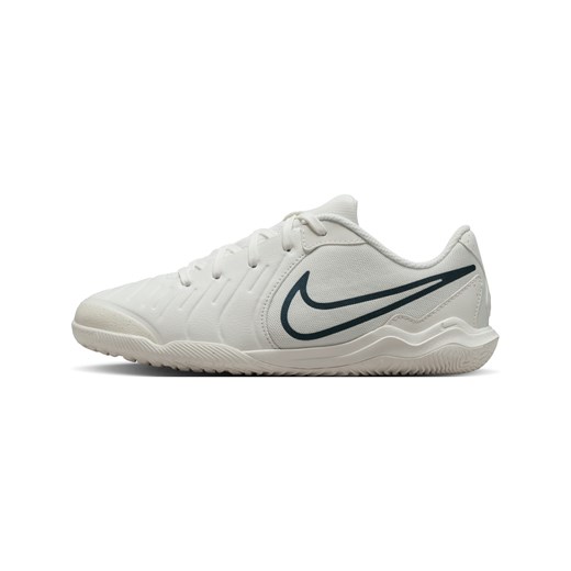 Halowe buty piłkarskie dla małych/dużych dzieci Nike Jr. Tiempo Pearl Legend 10 Academy - Biel ze sklepu Nike poland w kategorii Buty sportowe dziecięce - zdjęcie 172068441