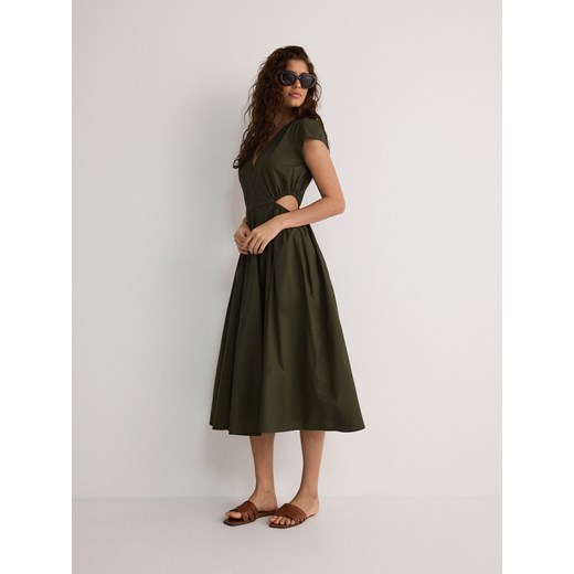 Reserved - Sukienka midi z wycięciami - oliwkowy ze sklepu Reserved w kategorii Sukienki - zdjęcie 172082283