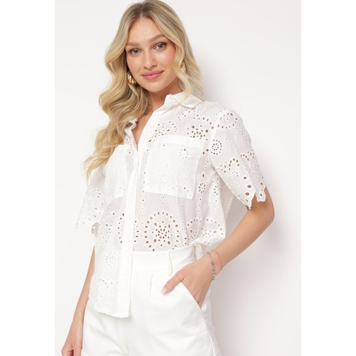 Biała Ażurowa Koszula z Bawełny na Guziki z Naszytymi Kieszeniami Tesalin ze sklepu Born2be Odzież w kategorii Koszule damskie - zdjęcie 172090603