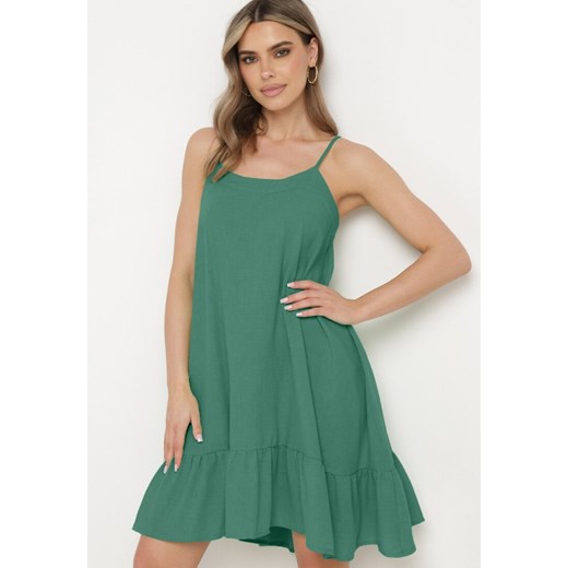 Zielona Rozkloszowana Sukienka na Ramiączkach Wiązana z Tyłu Naisa M wyprzedaż Born2be Odzież