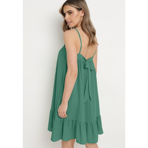 Zielona Rozkloszowana Sukienka na Ramiączkach Wiązana z Tyłu Naisa L okazyjna cena Born2be Odzież
