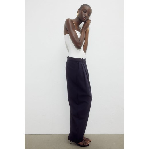 H & M - Zwężane spodnie z diagonalu - Niebieski ze sklepu H&M w kategorii Spodnie damskie - zdjęcie 172107873