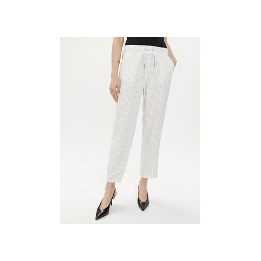 ONLY Spodnie materiałowe Caro Poptrash 15278710 Biały Comfort Fit ze sklepu MODIVO w kategorii Spodnie damskie - zdjęcie 172110990