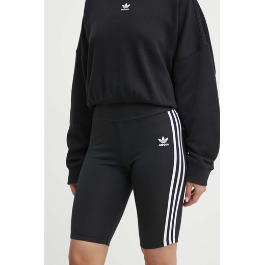 adidas Originals szorty damskie kolor czarny gładkie medium waist ze sklepu PRM w kategorii Szorty - zdjęcie 172118741