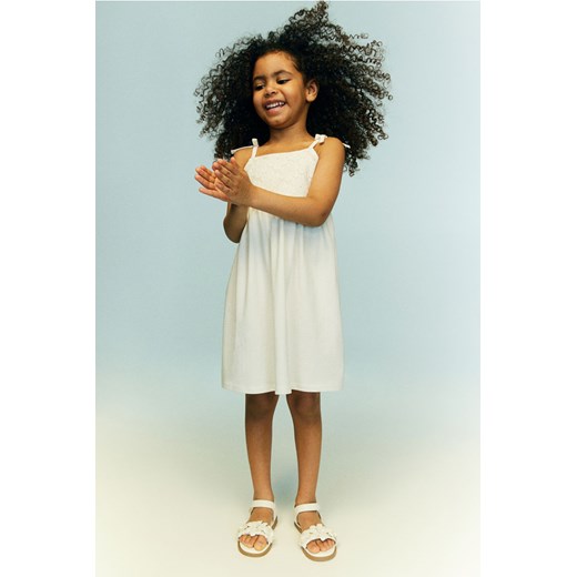 H & M - Dżersejowa sukienka o szydełkowym wyglądzie - Biały ze sklepu H&M w kategorii Sukienki dziewczęce - zdjęcie 172120210
