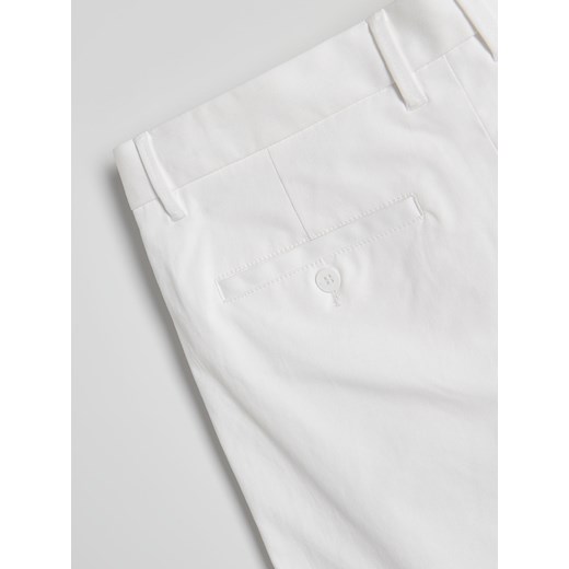 Reserved - Szorty slim fit - biały Reserved 29 Reserved