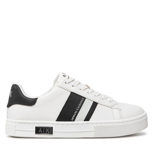 Sneakersy Armani Exchange XDX027 XV791 N480 Biały ze sklepu eobuwie.pl w kategorii Buty sportowe damskie - zdjęcie 172136003