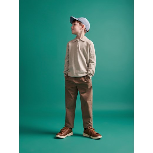 Reserved - Spodnie chino z efektem sprania - jasnofioletowy ze sklepu Reserved w kategorii Spodnie chłopięce - zdjęcie 172139743