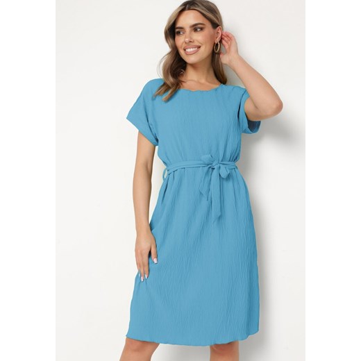 Niebieska Sukienka z Krótkim Rękawem i Materiałowym Paskiem Ellata ze sklepu Born2be Odzież w kategorii Sukienki - zdjęcie 172146721