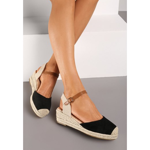 Espadryle damskie Born2be z klamrą na koturnie